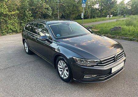 VW Passat Variant Volkswagen Business PANO/KAM/LED/ACC/1.H