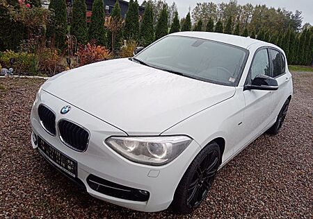 BMW 118i Sport Line Sport Line TOP !!!