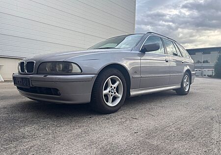BMW 525i A Touring