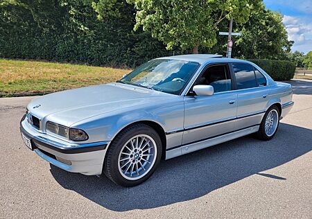 BMW 728i Auto