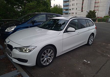 BMW 320i , Top Gepflegt, TÜV 10/25 auf Wunsch Neu!