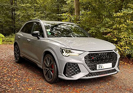 Audi RS Q3 RSQ3 - Garantie bis 2026 - Vollausstattung