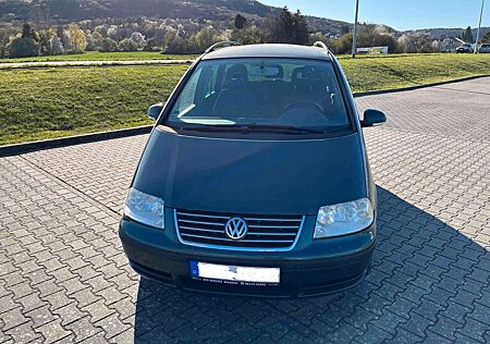 VW Sharan Volkswagen Verkaufe mit einigen Mängeln