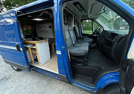 Peugeot Boxer 2.2 Lang,Camper/WohnMobil,1-Hd,AHK,SHZ,Tüv 06/27