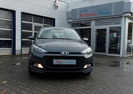 Hyundai i20 1.4 Trend Automatik
