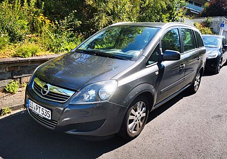 Opel Zafira 1.6 ecoFLEX Family 8-Fach bereift Android