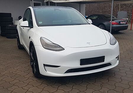 Tesla Model Y Performance Dual Motor AWD