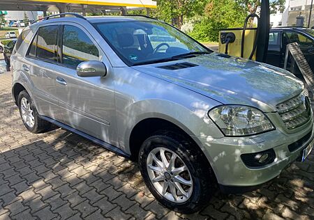 Mercedes-Benz ML 350 4MATIC -
