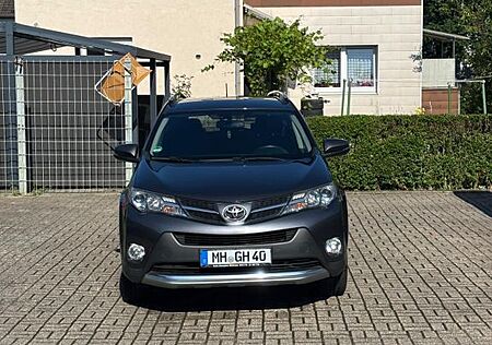 Toyota RAV 4 2,2-l-D-4D 4x4 Edition Automatik Edition