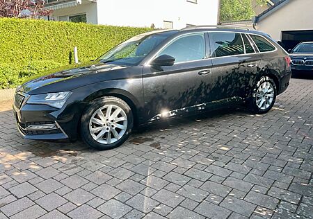 Skoda Superb Superb1.4 TSI iV DSG AMBITION, ACC, Standhei,AHK