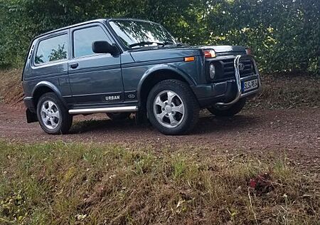 Lada Urban 4x4 4x4