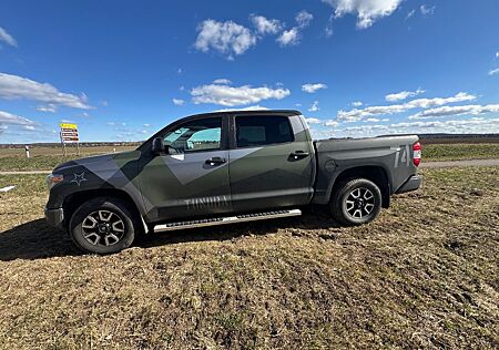 Toyota Tundra , Autogas, Folierung, Android