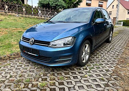VW Golf Volkswagen 1.2 TSI 63 kW Comfortline Comfortline