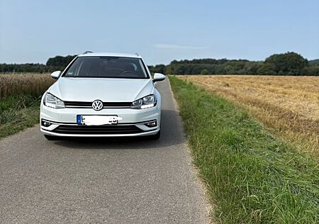 VW Golf Volkswagen VII Var. 2.0 TDI DSG Sound Variant Sound