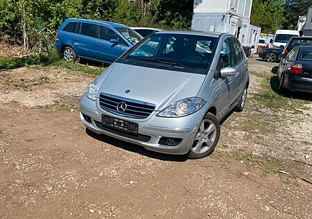Mercedes-Benz A 170 AVANTGARDE*Tempomat*Sitzheizung*PDC V+H