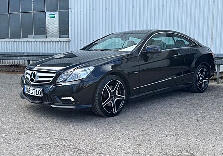 Mercedes-Benz E 350 Coupe * AMG Line * Pano *Harman/Kardon