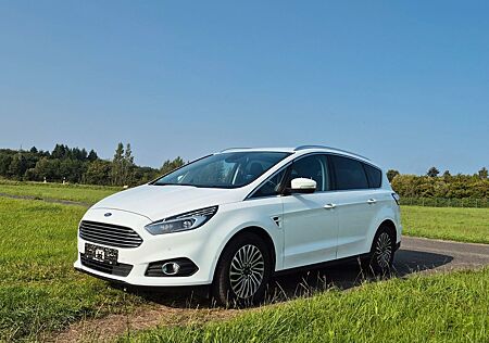 Ford S-Max 1.5 Eco Boost Titanium