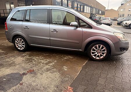 Opel Zafira Tourer -7 Sitzer