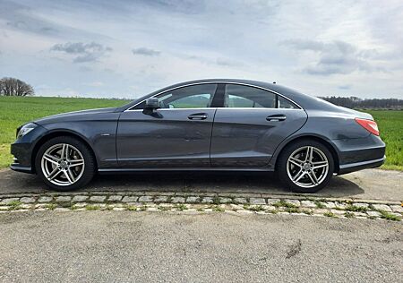 Mercedes-Benz CLS 500 CLS500 - TÜV neu - Massage - Schiebedach - 8fach