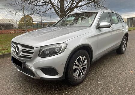Mercedes-Benz GLC 220 d 4Matic 1.Hand TÜV NEU