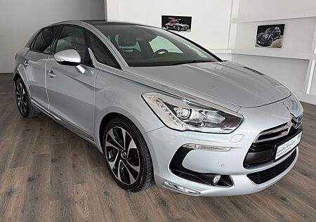 Citroën DS5 SoChic +RFK+SHZ+PANO