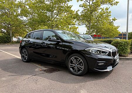 BMW 118i Sport Line +LED+Live Cockpit+Head Up Displa