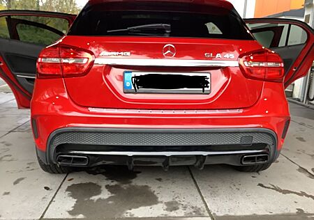 Mercedes-Benz GLA 45 AMG Mercedes-AMG GLA 45 4MATIC DCT Me...