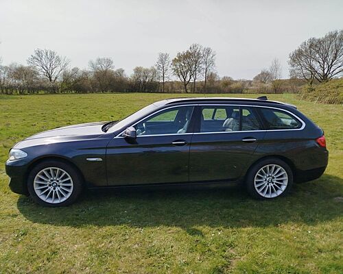 BMW 525d xDrive Touring - Sophisto grau metallic