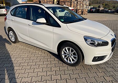 BMW Active Hybrid 5 216 Active Tourer Scheckheft,erste Hand,8 fach