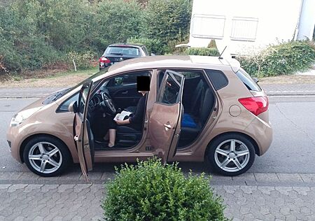 Kia Venga 1.6 CRDi (Familienvan)