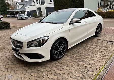 Mercedes-Benz CLA 250 4MATIC DCT -