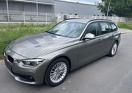 BMW 320d Touring Advantage