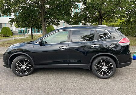 Nissan X-Trail Top gepflegt-scheckheftgepflegt-5000 € Neuteile!