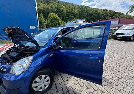 Daihatsu Cuore Cuore1,0TopKlima(5L)ERST LESEN!5Türer FP!TÜVneu!