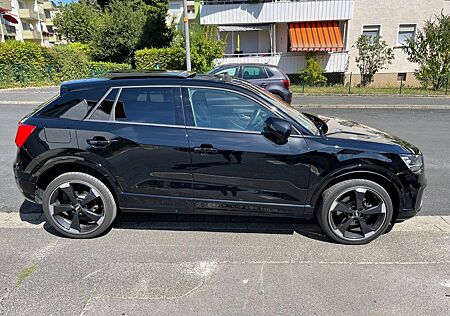 Audi Q2 40 TFSI S tronic quattro -