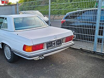 Mercedes-Benz 560SL