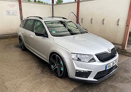 Skoda Octavia 2.0 TSI RS Combi