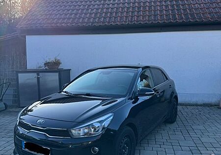 Kia Rio 1.0 T-GDI 120 Platinum Edition Platinum ...