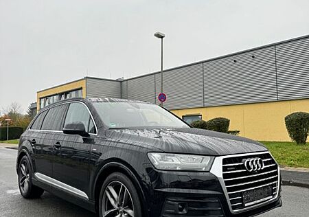 Audi Q7 3.0 TDI quattro tiptronic - S Line / Panorama