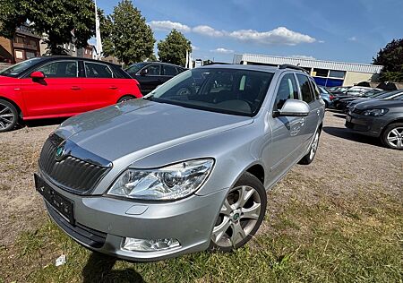 Skoda Octavia Combi Elegance*Navi*Xenon*PDC*Pano*