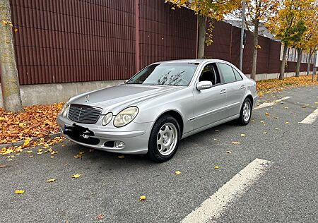 Mercedes-Benz E 200 KOMPRESSOR CLASSIC