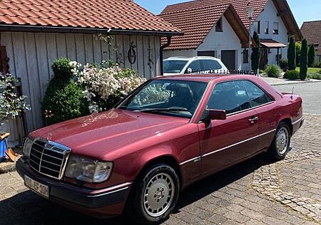 Mercedes-Benz CE 300 24V