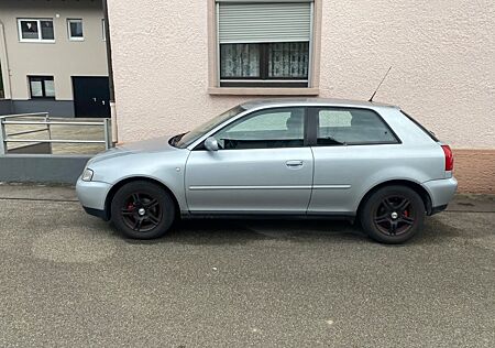 Audi A3 (8L) - EZ 04/1999 - HU Gültig bis 04/2026