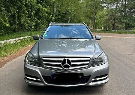 Mercedes-Benz C 220 CDI T -