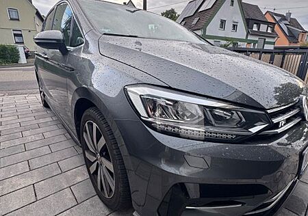 VW Touran Volkswagen R-Line 7 Sitzer Top Zustand DSG AHK