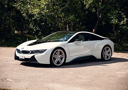 BMW i8 -