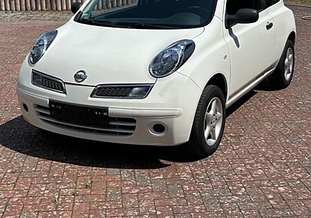 Nissan Micra 1.2 8-Fach bereift TÜV 12/26