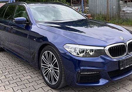 BMW 520 d xDrive M Sportpaket/NAV/LED/KAMERA/SHZ/DAB
