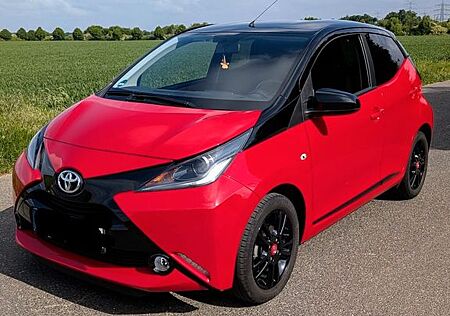 Toyota Aygo (X) Aygo (X) 1,0-l-VVT-i x-cite style selection ...