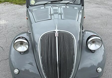 Fiat Topolino Oldtimer 500 Typ B von 1948